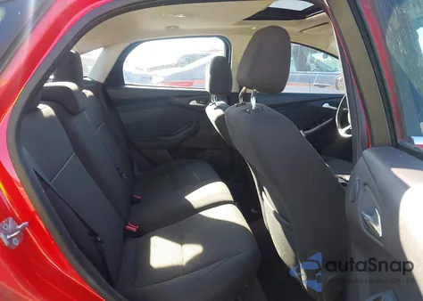 2012 Ford Focus Sel z USA, uszkodzony, nr VIN 1FAHP3H27CL205104